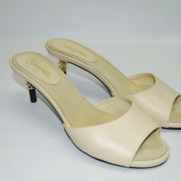 SOLD Ivory CC Heel Sandals Lambskin - Picture 2 of 7